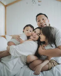 10 Potret Terbaru Baby Mars Anak Kedua Sabai Morscheck dan Ringgo yang Makin Lucu, Sudah 9 Bulan