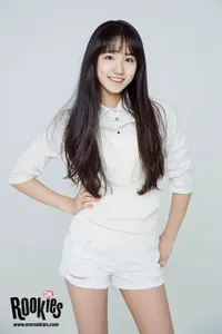 10 Potret Terbaru Herin eks SMRookies, Masih 17 Tahun Berubah Drastis Dandan Seksi