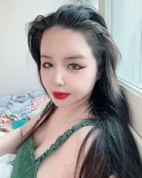 10 Potret Terbaru Park Bom Eks 2NE1 yang Bikin Pangling Sampai Tak Bisa Dikenali, Make Up Dikritik Aneh - Disebut 'Jump Scare'