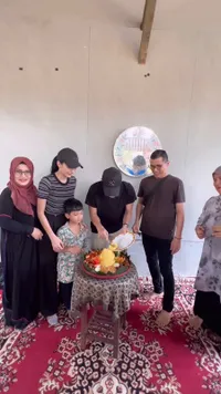 10 Potret Tyas Mirasih dan Tengku Tezi Kompak Buka Peternakan Ayam, Hasil Menabung Selama Setahun - Punya Tujuan Mulia Selain Cari Cuan