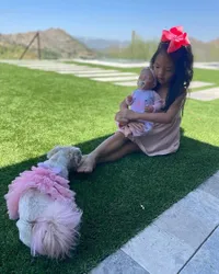 10 Potret Ulang Tahun Anjing Peliharaan Farah Quinn, Dirayakan dengan Pesta Meriah - Didandani Bak Putri Kerajaan