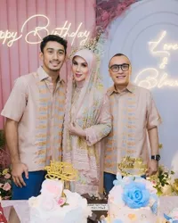 10 Potret Ultah Marini Zumarnis, Kehadiran Ariel Tatum Jadi Sorotan - Sederet Artis Senior Datang Meramaikan