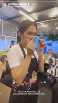 10 Potret Ussy Sulistiawaty Buka Resto Baru, Owner Ikut Sajikan Makanan Hingga Cuci Piring - Andhika Pratama Jadi 'Tukang Sampah' Dadakan