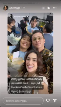 10 Potret Ussy Sulistiawaty di Acara Prom Night dan Wisuda Putrinya, Saingi Pesona Anaknya yang Disebut bak Cinderella - Ingin Parti Bareng Remaja