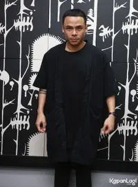 10 Tato Terukir di Tubuh Teza Sumendra, Apa Arti dan Maknanya?