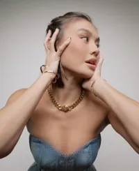 11 Potret Agnez Mo yang Dianggap Terlalu Terbuka, Jadi Sorotan Netizen