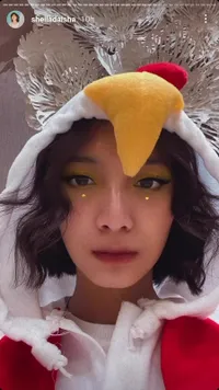 11 Potret Bridal Shower Sheila Dara Aisha Calon Istri Vidi Aldiano, Tersenyum Bahagia Pancarkan Aura Pengantin - Didandani Jadi Anak Ayam