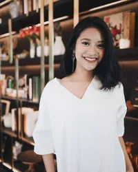 11 Potret Cantik Siti Adira Kania Anak Ikke Nurjanah & Aldi Bragi