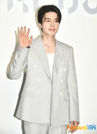 11 Potret Gaya Bintang Korea di Event Pop-up Byredo, Ada Lee Dong Wook - Rowoon yang Tampil Menawan