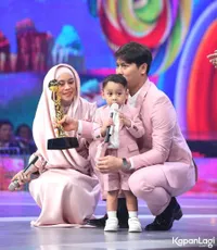 11 Potret Levian Anak Lesti Kejora yang Peroleh Penghargaan Khusus di IDA 2024, Jadi Energi Berkarya di Usia Dini