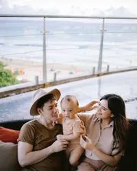 11 Potret Liburan Audi Marissa Bersama Anthony Xie dan Baby Anzel di Bali, Sempat Pamer Kemesraan di Pantai