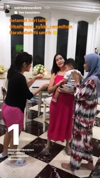 11 Potret Perayaan Ulang Tahun Pertama Baby Syaki, Kebersamaan Rizki DA dan Nadya Mustika Jadi Sorotan Netizen