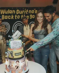 11 Potret Pesta Surprise Ulang Tahun Wulan Guritno yang ke-41, Mesra Bareng Pacar Berondong sampai Dipanggil 'Khadijah-ku'