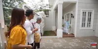 11 Potret Rumah Natalie Sarah yang Punya Desain Unik, Dicat Serba Putih Bergaya Amerika Klasik