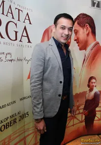 11 Potret Sosok Richard Kevin Calon Suami Cut Tary, Ganteng & Keponakan Ari Wibowo