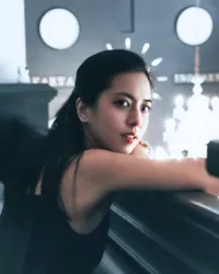 11 Potret Terkini Yeslin Wang Mantan Istri Delon, Tampak Lebih Cantik & Segar - Bahagia Dengan Kekasih Baru