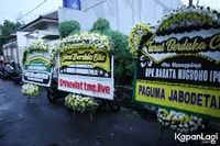 11 Potret Tessy Ungkap Sosok Polo Semasa Hidup, Punya Tanggung Jawab Tinggi - Mengaku Sehat Meski Syuting Bawa Tabung Oksigen Besar