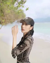 11 Potret Tyas Mirasih yang Makin Cantik Glowing Pasca Cerai, Kini Bucin dan Mesra Sama Pacar Baru - Sudah Go Publik Sampai Cium Ketiak Tengku Tezi