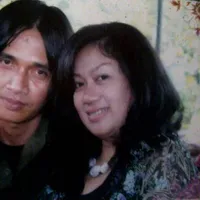 12 Foto Mesra Almarhum Agung Hercules dan Istri, Ada Momen Manis Saat Akad Nikah