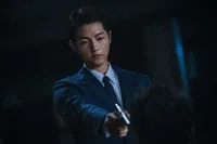 12 Potret Cast Drama 'VINCENZO' Dalam Balutan Jas Super Keren, dari Song Joong Ki sampai Taecyeon