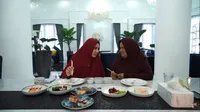 12 Potret Kedekatan Kartika Putri dan Ibunda Habib Usman yang Jarang Tersorot, Bukti Mertua dan Menantu Akur dan Saling Sayang