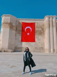 12 Potret Liburan Mewah Baby Niken ke Turki, Buka Puasa Sambil Dengar Azan di Cappadocia