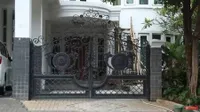 12 Potret Rumah Hetty Koes Endang, Pajang 138 Album - Bisa Main Golf Dalam Ruangan