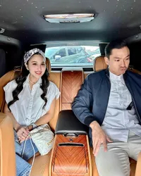 13 Potret Kendaraan Mewah Harvey Moeis dan Sandra Dewi, Jet Pribadi 270 Miliar - Berderet Mobil Puluhan Miliar