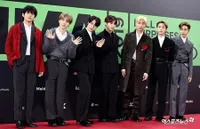 14 Foto Red Carpet Para Bintang K-Pop Hadiri MMA 2019, Ada BTS - MAMAMOO!