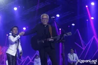 14 Potret Keseruan Konser Indosia28est, Dimeriahkan Musisi dan Artis Papan Atas - Banyak Kolaborasi Memukau