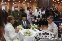 14 Potret Pernikahan Masayu Clara & Qausar Harta di Masjid Istiqlal, Disaksikan Bamsoet - Mas Kawin 30 Mayam Logam Mulia 
