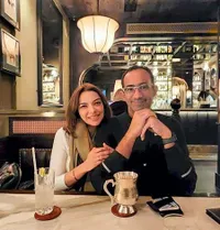 15 Artis yang Meninggal Dunia Karena Stroke dan Pendarahan Otak, Terbaru Suami Najwa Shihab