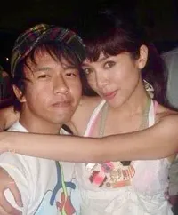 15 Potret Perjalanan Cinta Dea Ananda dan Ariel Nidji, Kenal Sejak Masih SMA - Kini Hamil Anak Pertama Setelah 12 Tahun Menanti