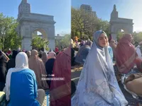 15 Potret Salat Idul Fitri Artis: Berpayung Langit Biru Cerah, Hesti Purwadinata Disundul Balon Mainan 