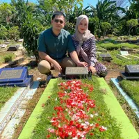 15 Potret Serunya Ramadan Seleb yang Terjun ke Dunia Politik, Hengky Kurniawan Ngabuburit Bareng Ayang - Krisdayanti Asyik Momong Cucu