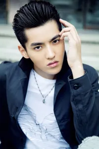 10 Selebriti Pria Korea Dengan Rambut Paling Rapi