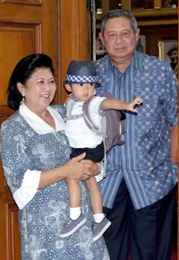 10 Tahun Menjabat Presiden, Intip Romantisme Manis SBY - Ibu Ani