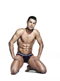 11 Model Pakaian Dalam Pria Paling Hot dan Dijamin Bikin Meleleh