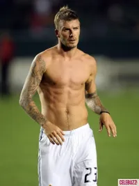 15 Moment Shirtless David Beckham Yang Bikin Kamu Menjerit