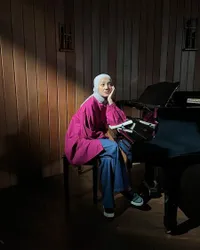 20 Tahun Lebih Belum Dikaruniai Momongan, Ini 8 Potret Cut Mini dan Suami yang Pernah Jadi Pejuang 2 Garis - Kini Nikmati Hidup Berdua Saja