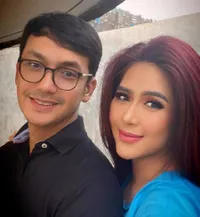 2 Anaknya Good Looking, 8 Potret Keluarga Gunawan Sudrajat yang Jarang Tersorot - Sang Istri Cantik Awet Muda