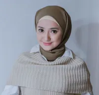 2 Tahun Mualaf, Potret Marcella Simon Sahabat Cut Meyriska Pajang Foto Dibaptis Sampai Lepas Hijab - Netizen: Auto Unfollow