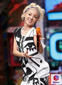 2NE1 Tampil Ceria di Comeback M Countdown