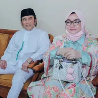 38 Tahun Bersama Rhoma Irama, 8 Potret Ricca Rachim Istri Raja Dangdut yang Tak Tersorot - Tetap Cantik dan Awet Muda