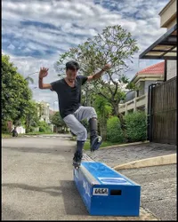 5 Potret Thomas Nawilis 'Di Sini Ada Setan', Dulu Digosipkan Dengan Nagita Slavina, Seperti Ini Kabarnya Sekarang