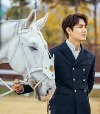 6 Fakta Maximus Kuda Lee Min Ho yang Muncul di Track MV Sehun EXO 'On Me'