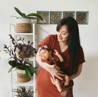 6 Foto Asmirandah Kembaran Baju dengan Baby Chloe, Mama dan Anak Sama-Sama Menggemaskan