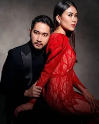 6 Foto Syahnaz Sadiqah dan Jeje Govinda di Pemotretan Terbaru, Mesra dan Sensual - Tetap 'Membara' Jelang 3 Tahun Perkawinan