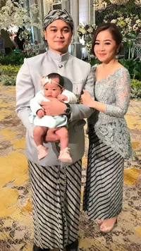 6 Pasangan Selebriti Ini Menjalin Hubungan Dengan Teman Sekolahnya Sendiri, Bahkan Sampai Lanjut Ke Jenjang Pernikahan!
