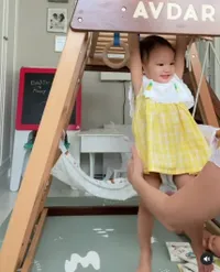 6 Potret Baby Claire Anak Shandy Aulia Olahraga, Netizen Ingatkan Untuk Pakai Celana Dalam - Disebut Sudah Makin Pintar Kini Sadar Kamera